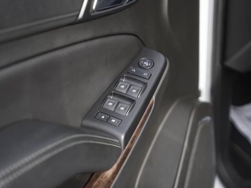 Used 2018 Chevrolet Suburban LS image 30