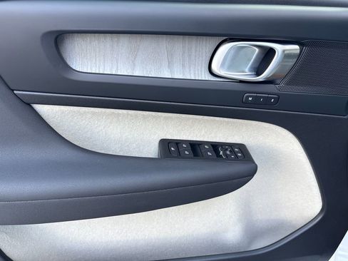 New 2026 Volvo XC40 B5 Plus w/ Protection Package Premier image 7