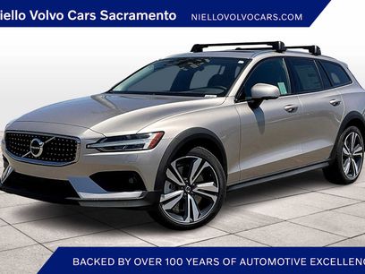 New 2026 Volvo V60 B5 Cross Country Plus w/ Climate Package