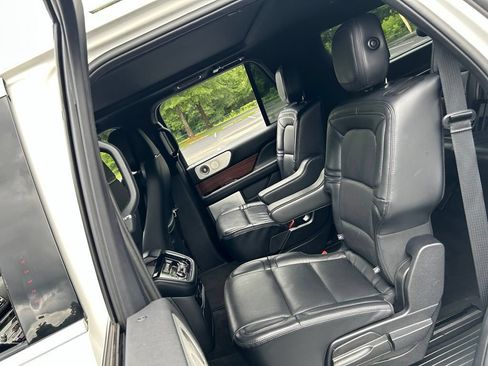 Used 2020 Lincoln Navigator Reserve w/ Luxury Package AWD/4WD image 47