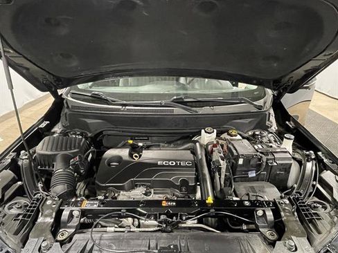 Used 2021 GMC Terrain SLT image 12