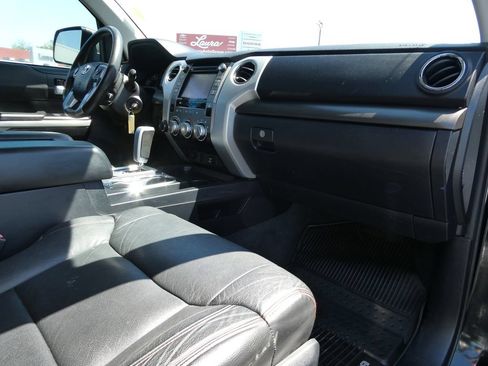 Used 2019 Toyota Tundra SR5 w/ SR5 Upgrade Package AWD/4WD image 13