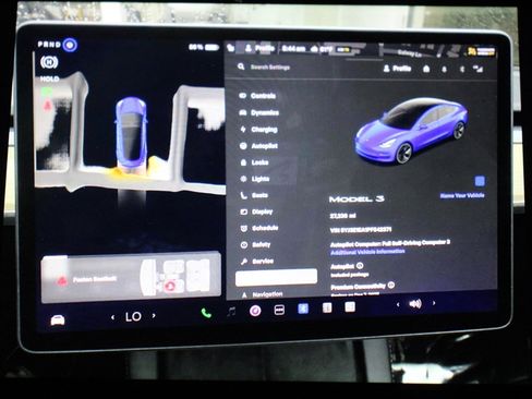 Used 2023 Tesla Model 3 Standard Range image 17