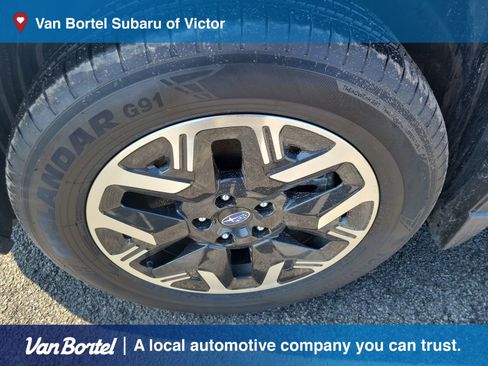 Used 2025 Subaru Forester Premium image 9