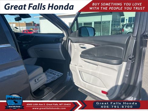 Used 2022 Honda Pilot Black Edition image 29