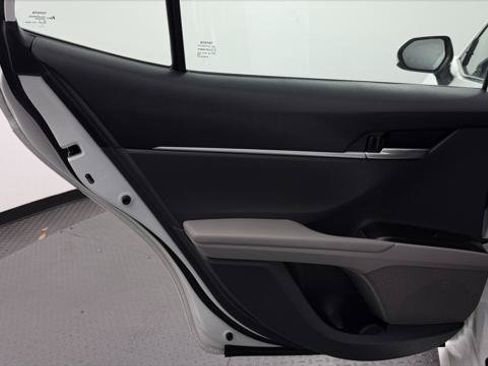 Used 2023 Toyota Camry LE FWD image 18