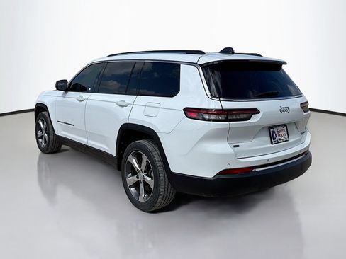 Used 2022 Jeep Grand Cherokee L Limited RWD image 5