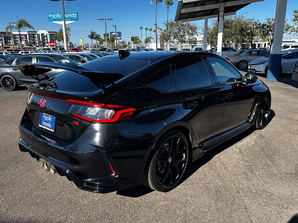 Used 2023 Honda Civic Type R image 6