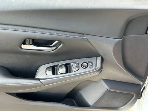 Used 2025 Nissan Sentra SV w/ All-Weather Package FWD image 19
