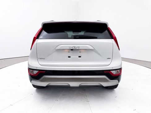 Certified 2024 Kia Niro EX Touring image 16