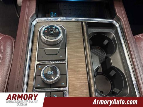 Used 2024 Ford Expedition Limited image 20