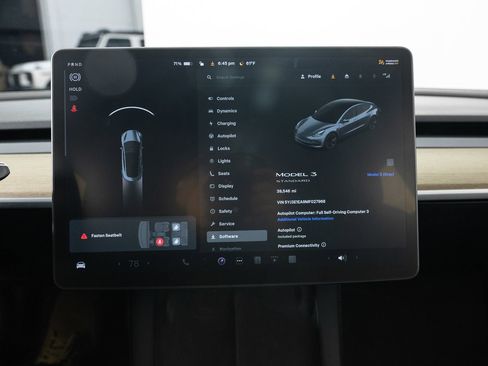 Used 2021 Tesla Model 3 Standard Range image 34