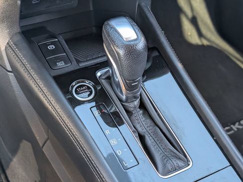 Used 2021 Nissan Kicks SR w/ Interior Electronics Package FWD image 21
