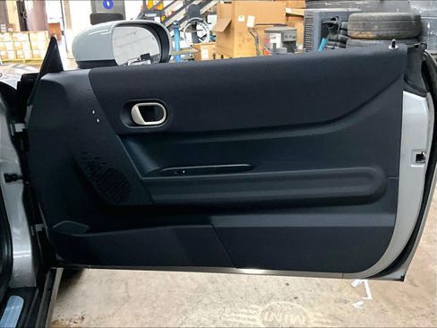 Used 2025 MINI Cooper 2-Door Hardtop image 26