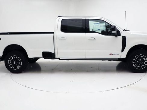 New 2026 Ford F350 Platinum image 2