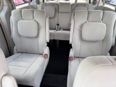 Used 2012 Dodge Grand Caravan Crew w/ Crew Value Pkg FWD image 11