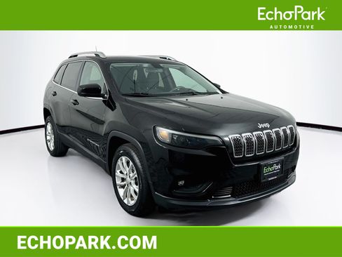 Used 2019 Jeep Cherokee Latitude w/ Popular Appearance Group FWD image 1