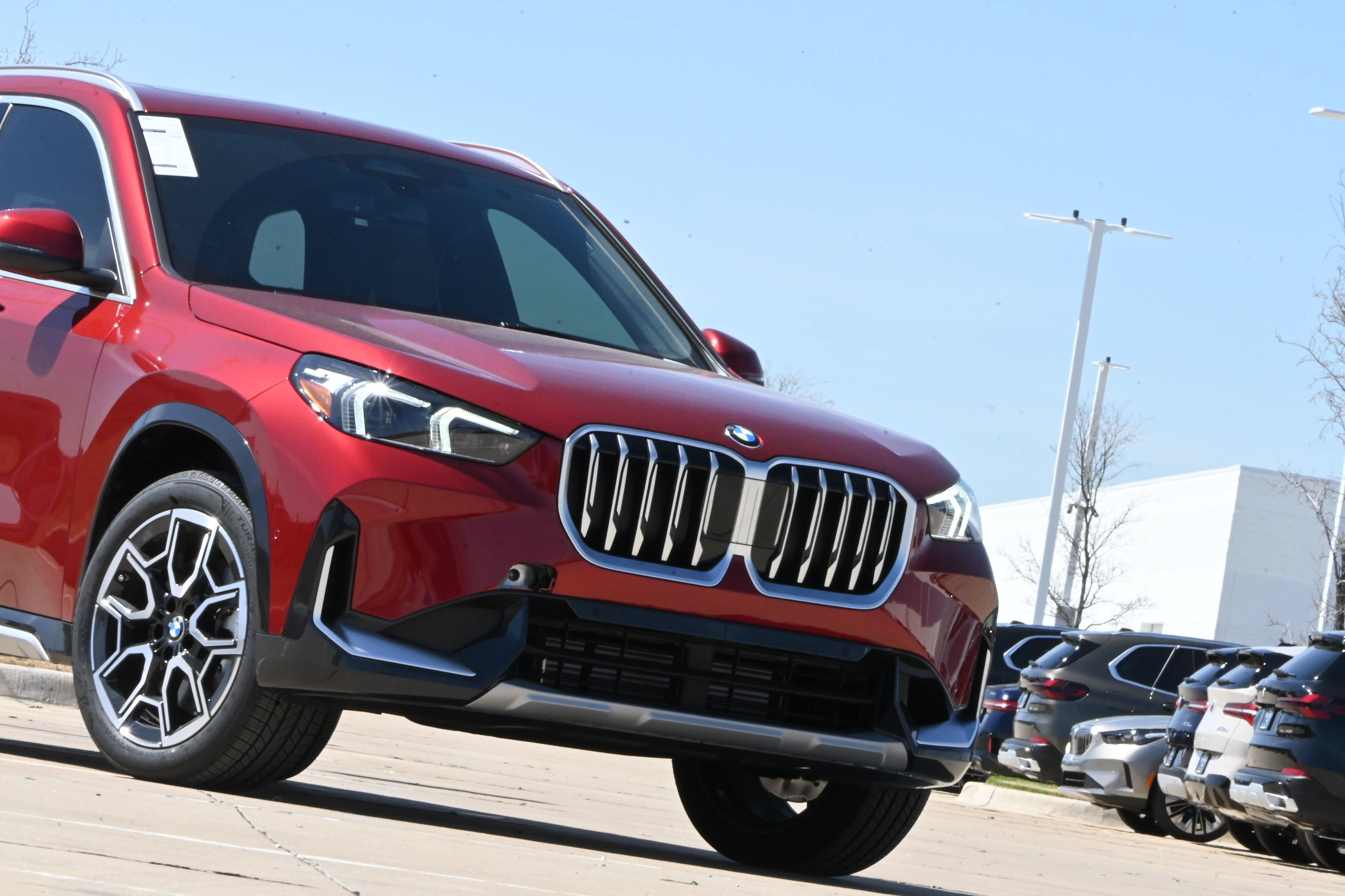 Used 2026 BMW X1 xDrive28i AWD/4WD image 3