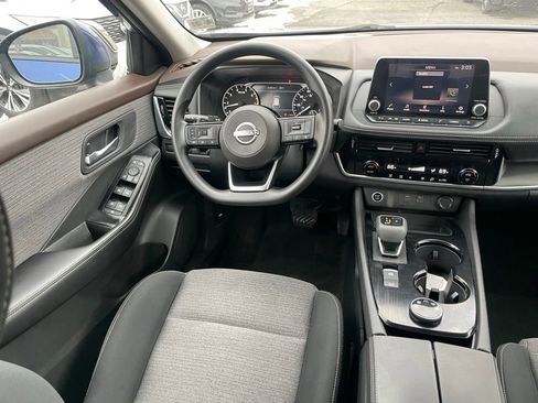 Certified 2023 Nissan Rogue SV AWD/4WD image 9