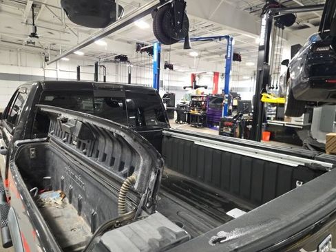 Used 2016 RAM 2500 Power Wagon w/ Luxury Group AWD/4WD image 12