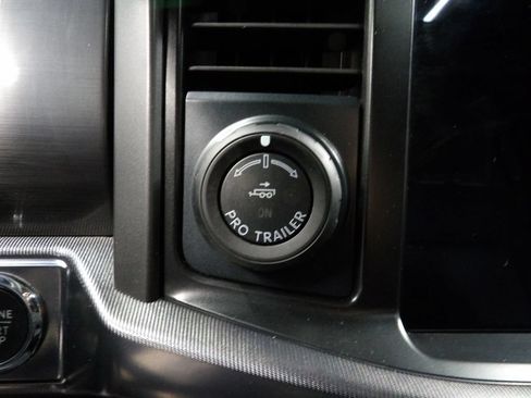 Used 2025 Ford F150 Lariat AWD/4WD image 49