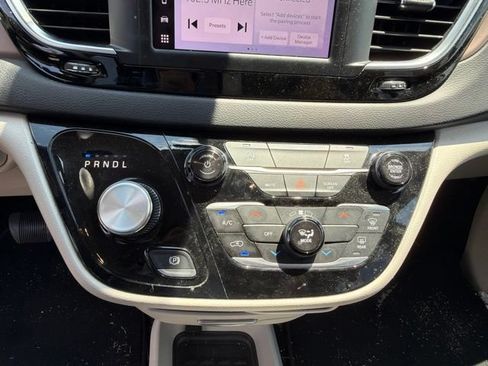 Used 2024 Chrysler Voyager LX FWD image 26