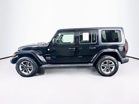 Used 2021 Jeep Wrangler Unlimited Sahara AWD/4WD image 4