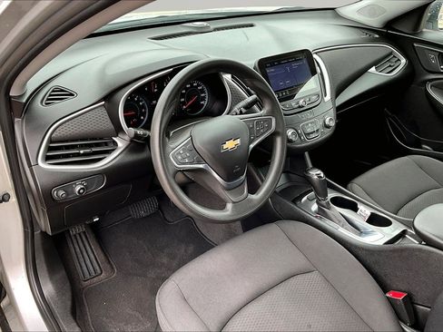 Used 2020 Chevrolet Malibu LS image 19
