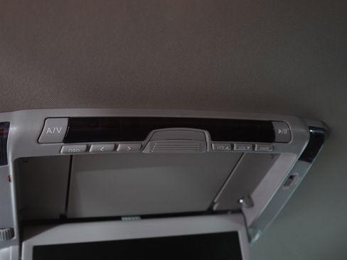 Used 2016 GMC Acadia SLE image 24