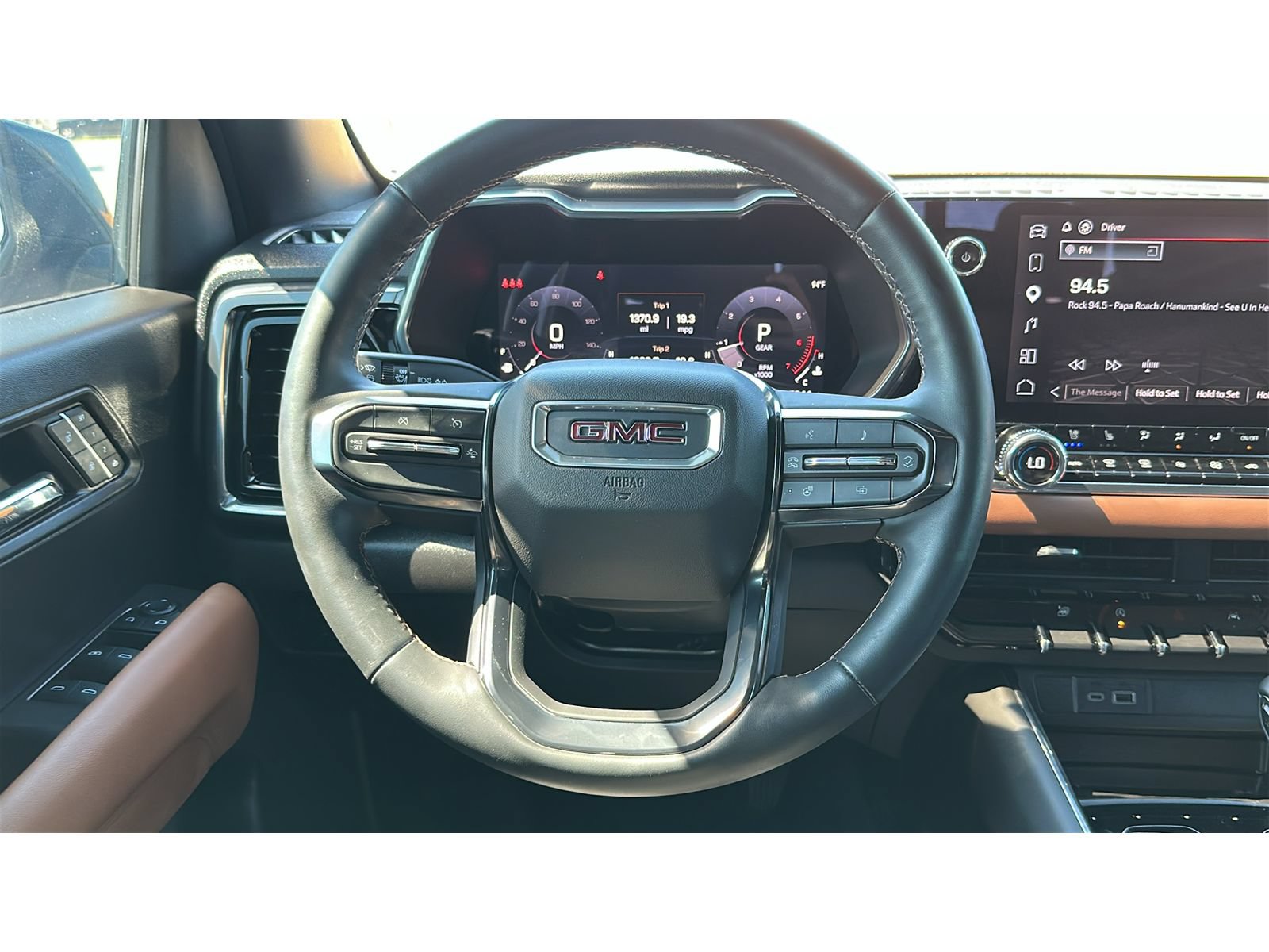 Used 2025 GMC Canyon AT4 w/ Nightfall Edition AWD/4WD image 24