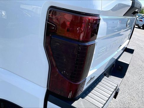 Used 2021 Ford F250 Lariat w/ Lariat Ultimate Package AWD/4WD image 26