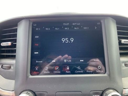 Used 2019 RAM 1500 Big Horn AWD/4WD image 25