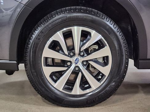Used 2022 Subaru Outback Premium AWD/4WD image 28