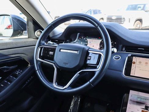 Used 2022 Land Rover Range Rover Evoque SE AWD/4WD image 16