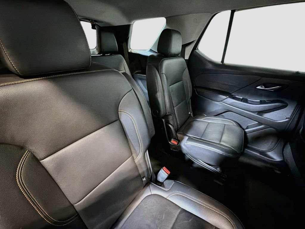 Used 2021 Chevrolet Traverse LT w/ LT Premium Package AWD/4WD image 29