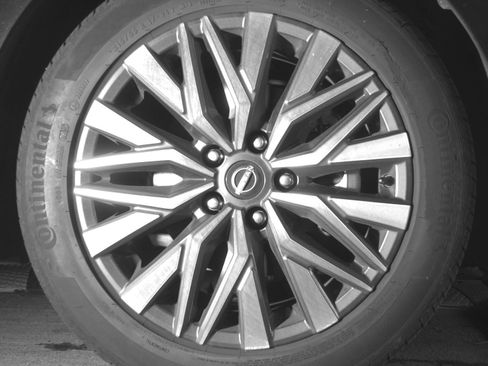 Used 2025 Nissan Altima 2.5 SV FWD image 13