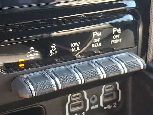 Used 2022 RAM 1500 Limited w/ Body Color Bumper Group AWD/4WD image 28