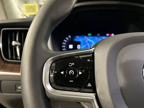 Certified 2024 Volvo XC60 B5 Plus w/ Protection Package Premier AWD/4WD image 13