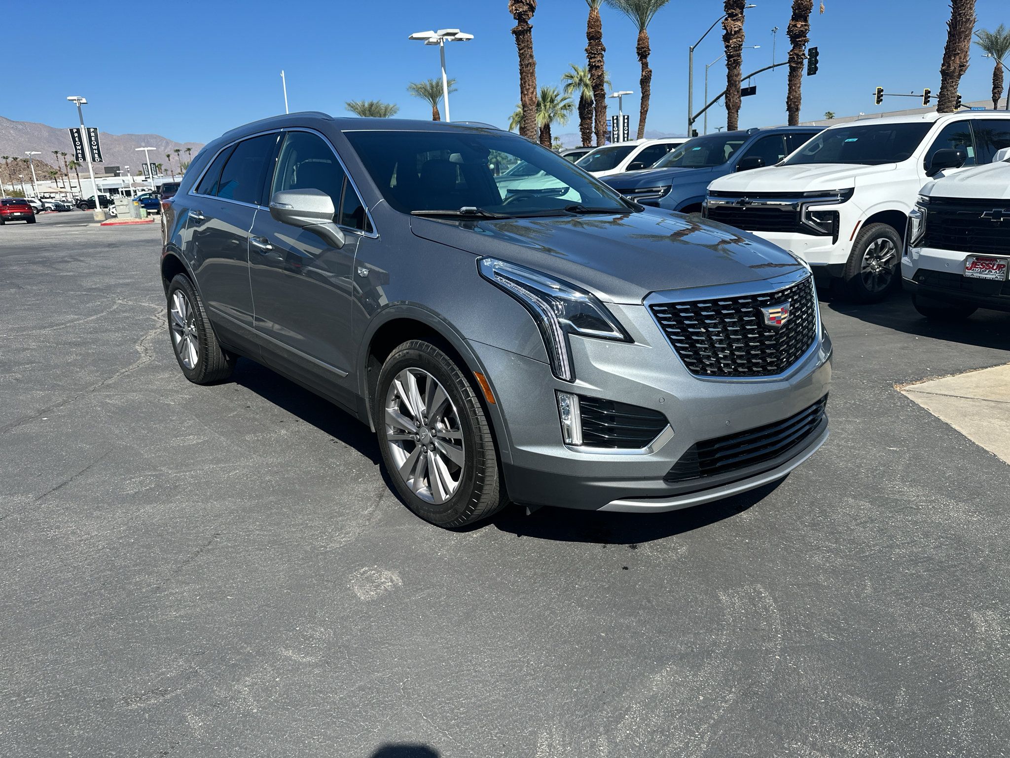 Used 2023 Cadillac XT5 Premium Luxury FWD image 4