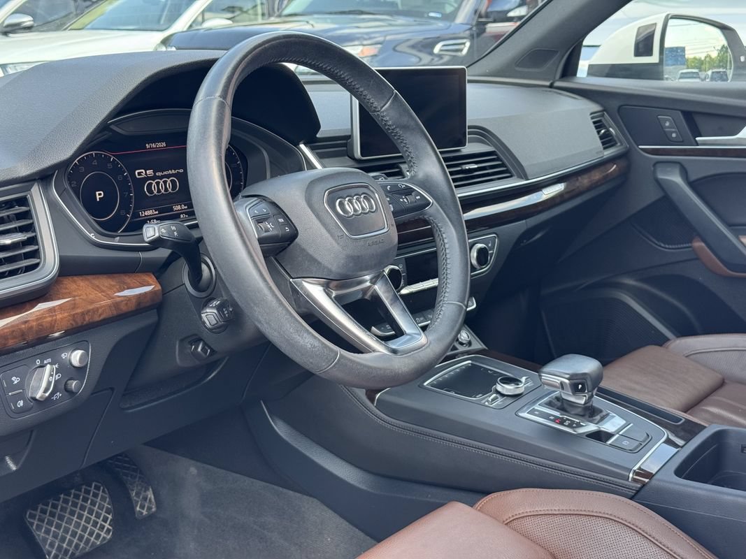 Used 2019 Audi Q5 Prestige w/ Prestige Package AWD/4WD image 17