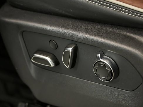 Used 2026 GMC Sierra 2500 Denali Ultimate AWD/4WD image 19