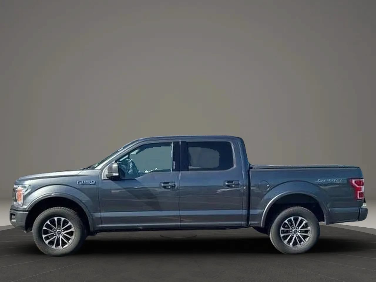 Used 2018 Ford F150 XLT w/ Equipment Group 302A Luxury AWD/4WD image 6