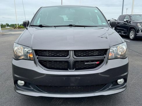 Used 2018 Dodge Grand Caravan SE FWD image 9