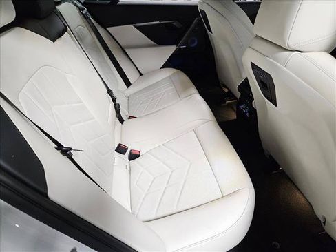 Certified 2026 BMW 530i w/ Premium Package RWD image 19
