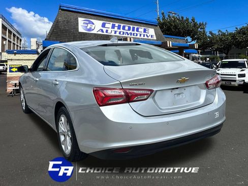 Used 2021 Chevrolet Malibu LT FWD image 5