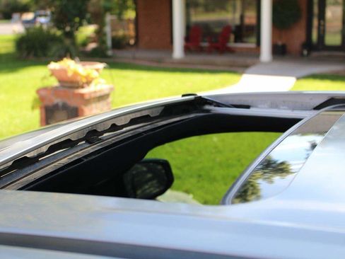 Used 2017 Toyota Tacoma TRD Off-Road image 48