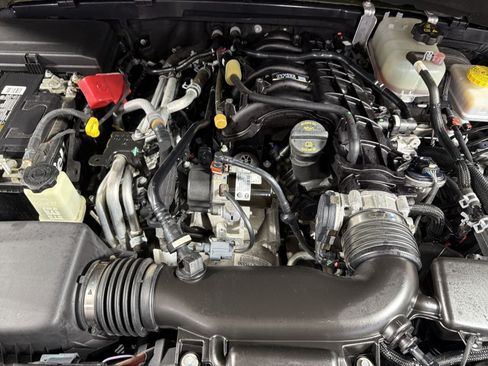 Used 2023 Jeep Wrangler Unlimited Sport AWD/4WD image 26