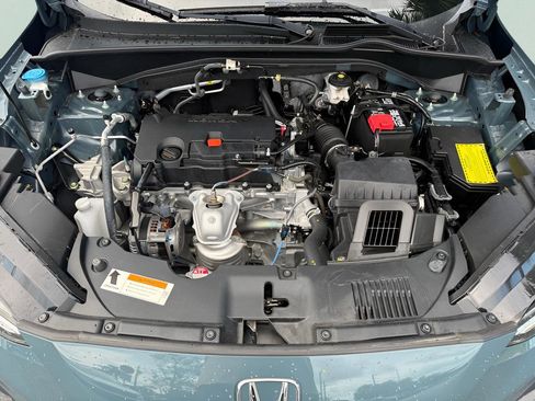 Certified 2024 Honda HR-V LX image 38
