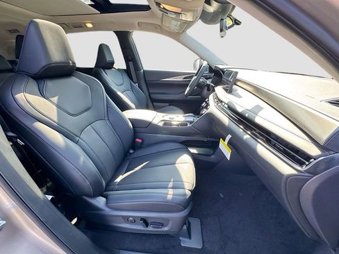New 2027 INFINITI QX60 Luxe w/ Cargo Package FWD image 31