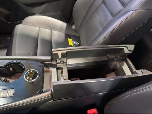 Used 2022 Nissan Rogue SL w/ SL Premium Package image 25